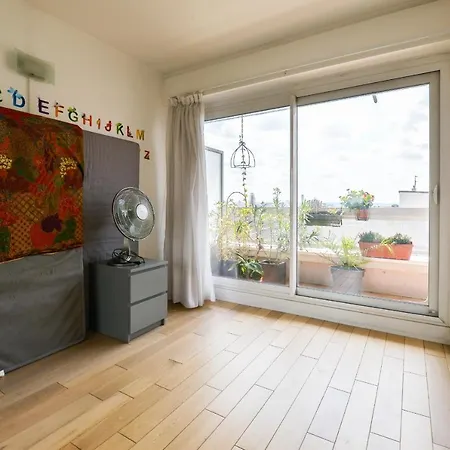 Bright Apt With Beautiful View In Belleville Апартаменты